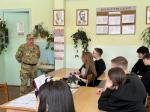 Житель Финлядского округа Иван Голубчиков провел урок мужества в школе №146